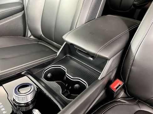 New 2025 Jeep Grand Cherokee L Limited image 23