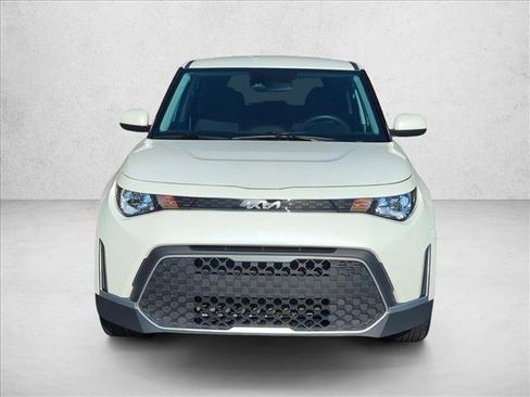 Used 2024 Kia Soul LX w/ Option Group 015 image 2
