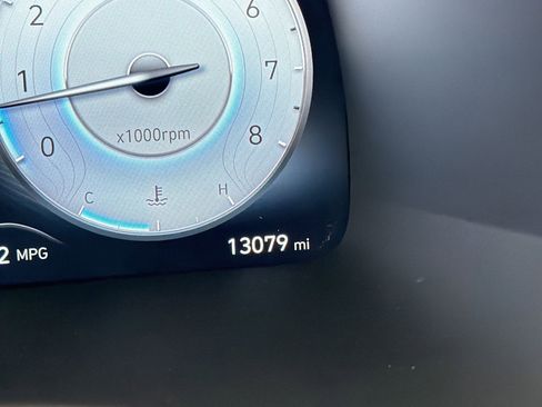 Used 2025 Hyundai Palisade Calligraphy image 18