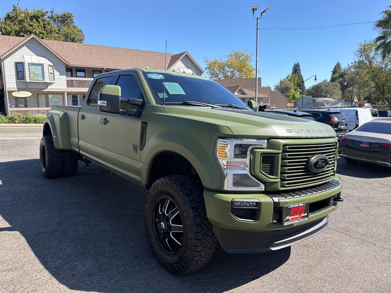 Used 2022 Ford F350 Lariat w/ Lariat Ultimate Package AWD/4WD image 5
