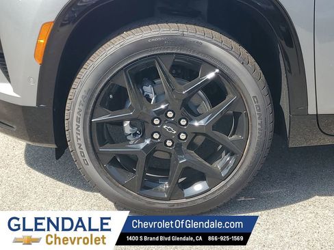 New 2026 Chevrolet Traverse RS w/ LPO, Floor Liner Package FWD image 19