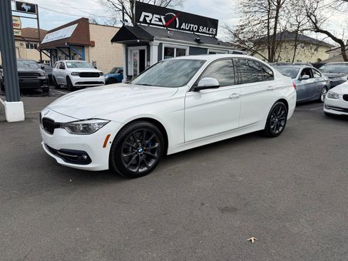 Used 2016 BMW 340i xDrive 340i xDrive Sedan 4D image 1