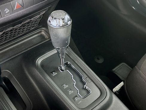 Used 2017 Jeep Wrangler Sport image 21