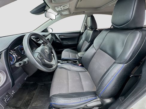 Used 2017 Toyota Corolla SE FWD image 13