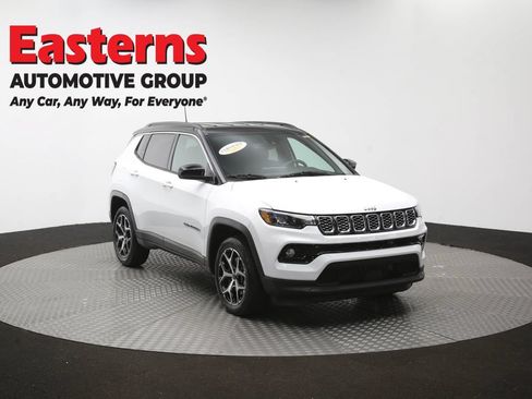 Used 2025 Jeep Compass Limited AWD/4WD image 49