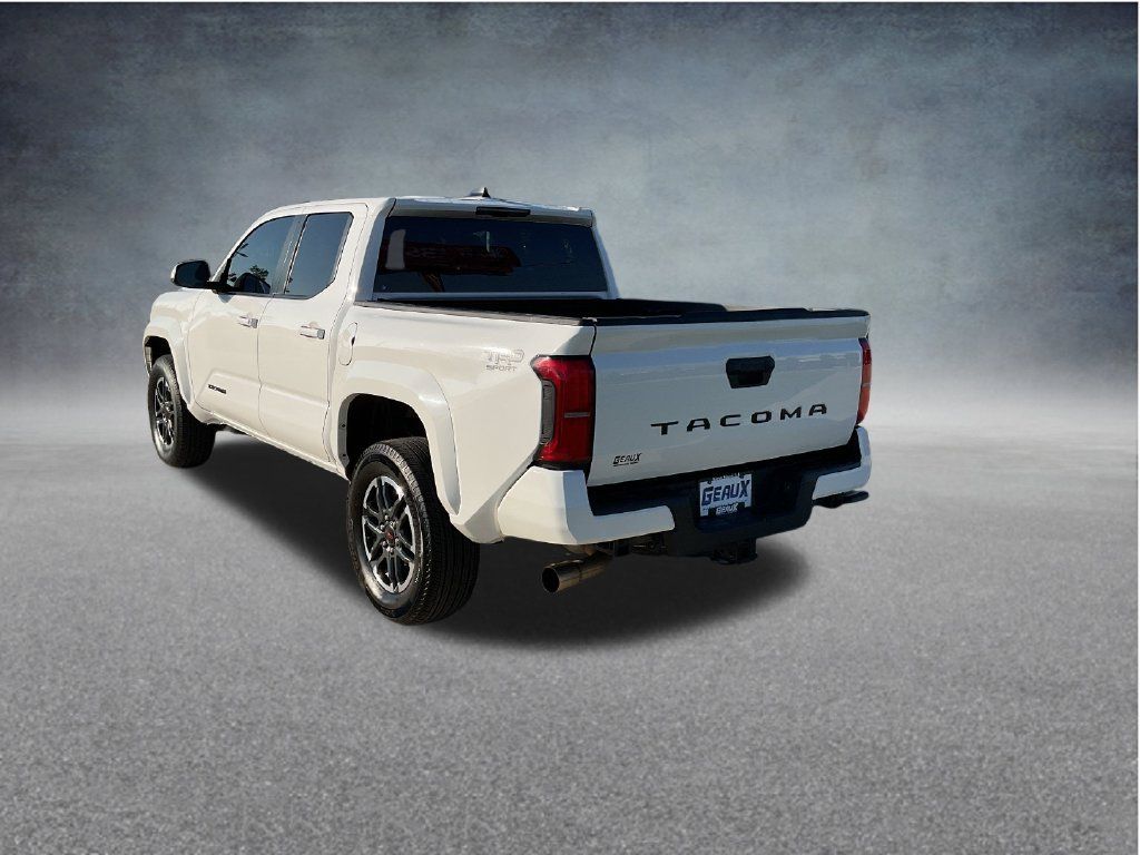 Used 2024 Toyota Tacoma TRD Sport RWD image 5