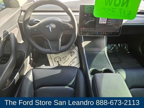 Used 2020 Tesla Model 3 Standard Range image 13