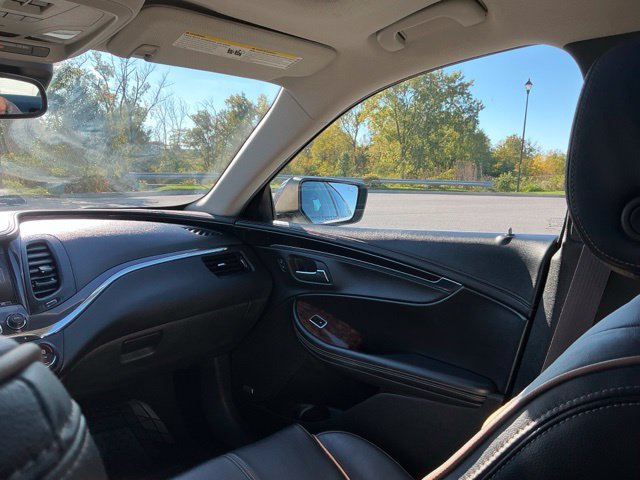 Used 2015 Chevrolet Impala LTZ FWD image 28