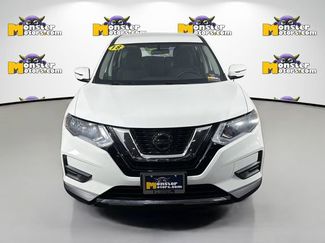 Used 2018 Nissan Rogue S FWD video 2