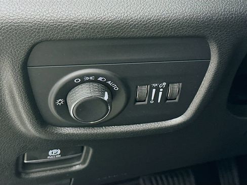 New 2026 Jeep Grand Cherokee L 4WD image 15