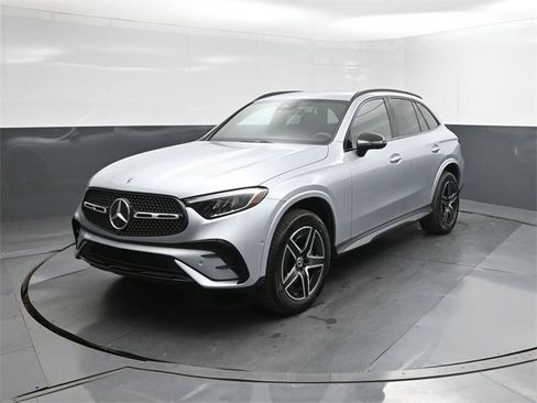 New 2026 Mercedes-Benz GLC 300 image 1