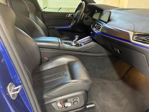 Used 2022 BMW X5 M Competition w/ Competition Package 2 AWD/4WD image 17