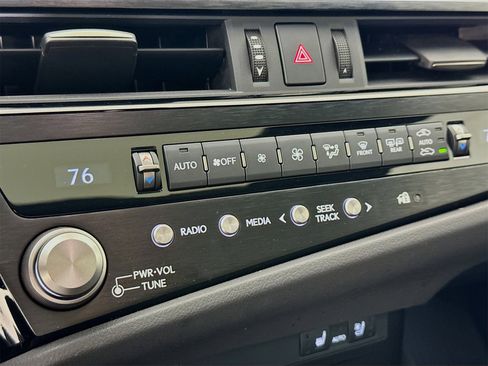 Used 2022 Lexus ES 350 F Sport image 16