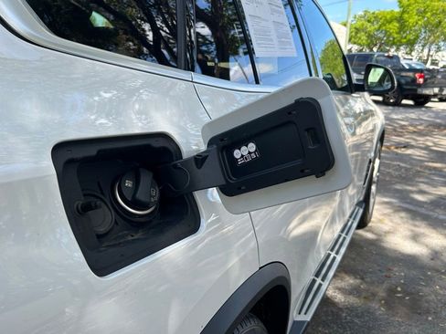 Used 2026 BMW X5 sDrive40i image 37