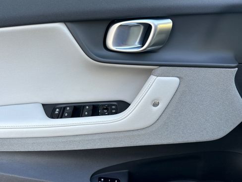 Used 2023 Polestar Polestar 2 image 14