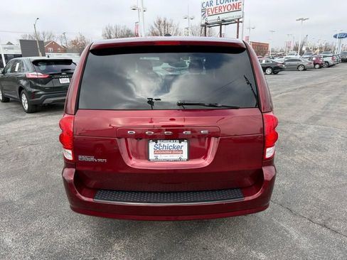 Used 2019 Dodge Grand Caravan SXT w/ Driver Convenience Group image 7