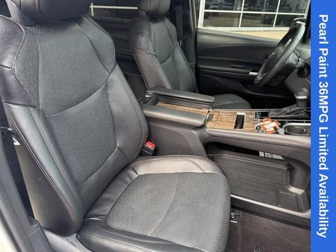 Used 2025 Toyota Sienna Limited FWD image 11
