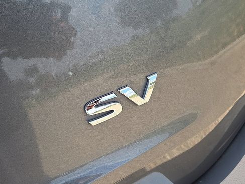 Used 2023 Nissan Rogue SV FWD image 12