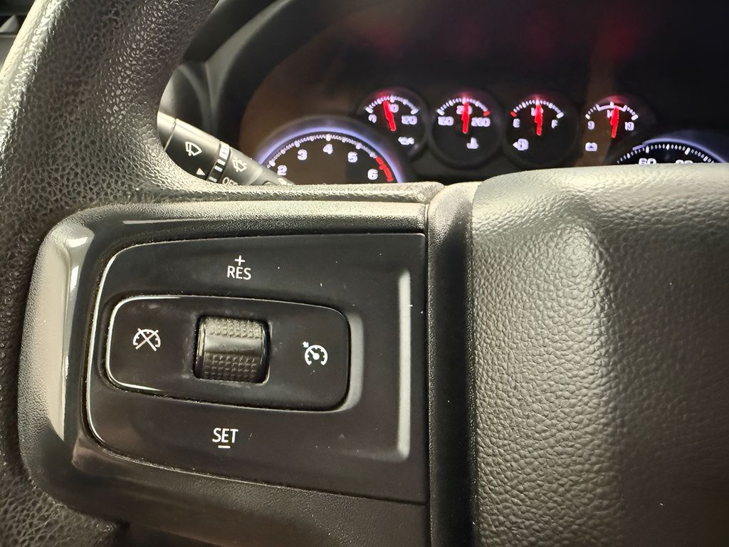 Used 2022 Chevrolet Silverado 2500 Custom w/ Custom Value Package AWD/4WD image 18