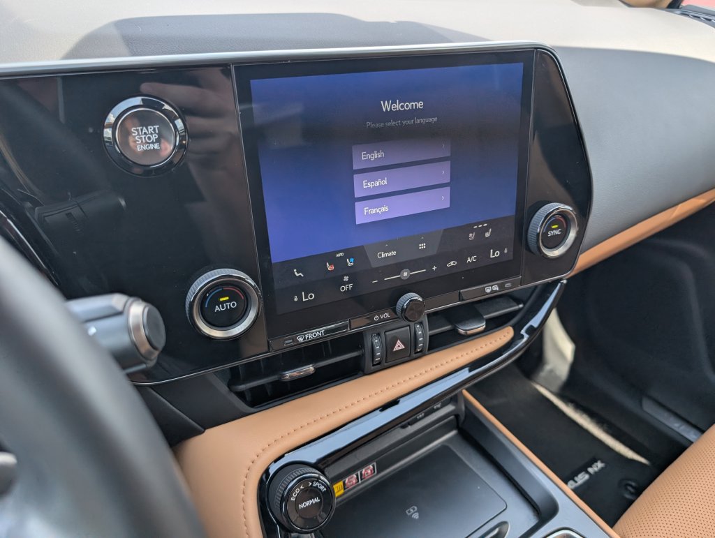 Used 2025 Lexus NX 250 FWD w/ Accessory Package (Z1) image 9