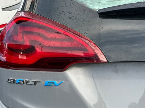 Used 2019 Chevrolet Bolt Premier w/ Infotainment Package image 47