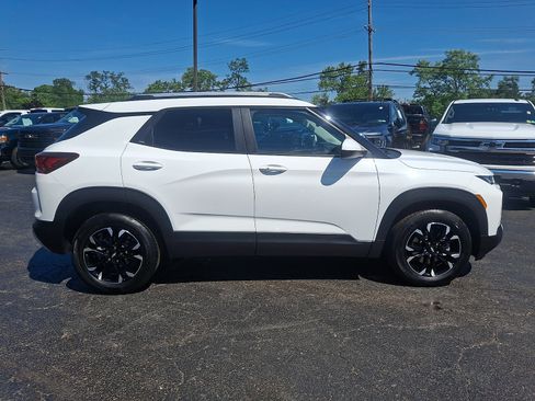 Used 2023 Chevrolet TrailBlazer LT w/ Convenience Package AWD/4WD image 7
