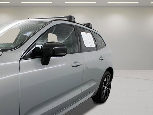 Certified 2025 Volvo XC60 B5 Ultra w/ Climate Package image 35