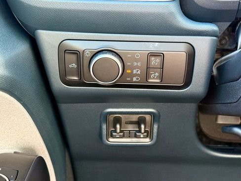 New 2025 Ford Maverick XLT w/ XLT Luxury Package image 25