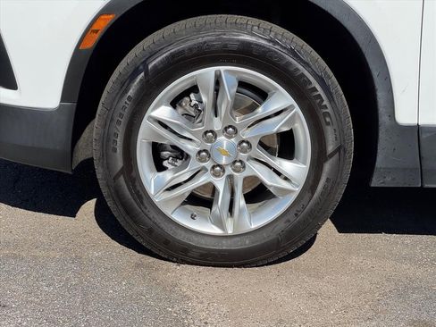 Used 2021 Chevrolet Blazer LT image 9