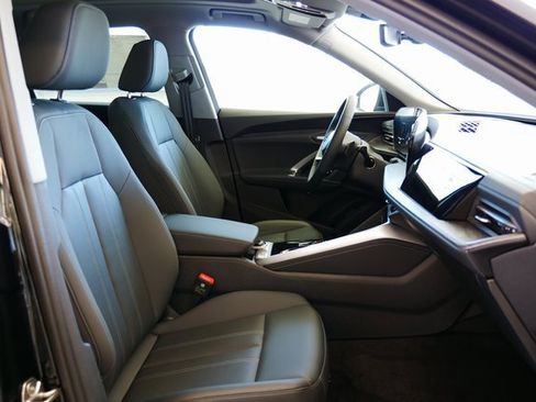 New 2025 Audi Q5 Premium image 16