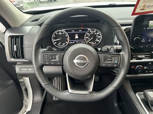 Certified 2023 Nissan Pathfinder SL image 21