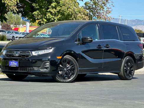 Used 2025 Honda Odyssey Sport-L image 1