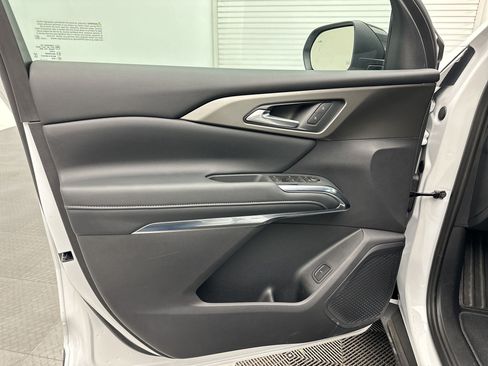 Used 2026 Chevrolet Traverse LT w/ Driver Confidence Package AWD/4WD image 13