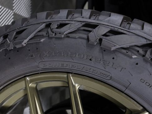 Used 2025 Ford F150 Raptor image 55