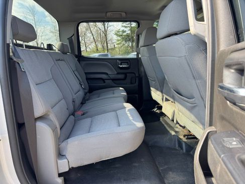 Used 2019 GMC Sierra 2500 4x4 Crew Cab w/ Sierra Convenience Package image 17