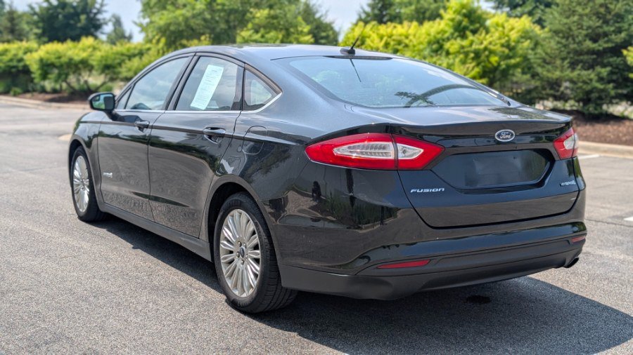 Used 2015 Ford Fusion S FWD image 5