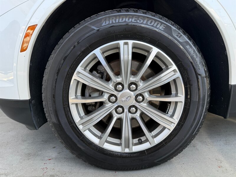Used 2017 Cadillac XT5 Luxury w/ Driver Awareness Package FWD image 40