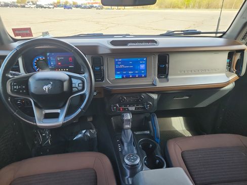 Used 2023 Ford Bronco Outer Banks AWD/4WD image 18