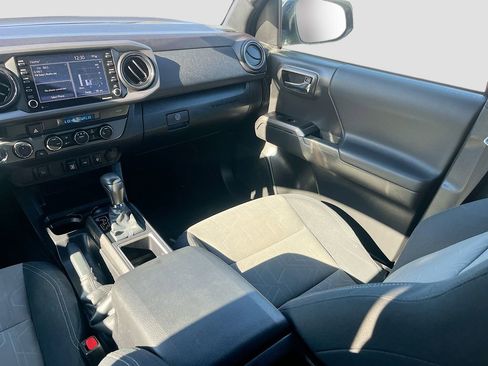 Used 2023 Toyota Tacoma TRD Sport AWD/4WD image 21
