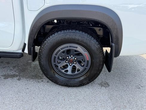 Used 2025 Nissan Frontier PRO-4X w/ Pro Premium Package AWD/4WD image 25