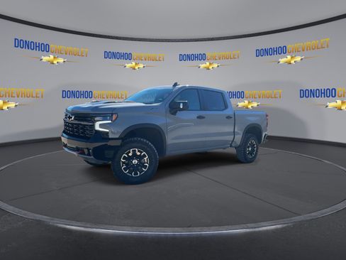 Used 2024 Chevrolet Silverado 1500 ZR2 image 7