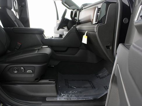 New 2026 GMC Sierra 2500 Denali w/ Denali Reserve Package image 27