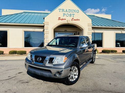 Used 2019 Nissan Frontier SL image 21