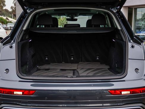 Used 2023 Audi Q5 2.0T Premium w/ Convenience Package image 29