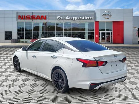 Certified 2025 Nissan Altima 2.5 SV w/ SV Special Edition Package FWD image 4