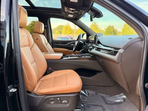 Used 2021 Cadillac Escalade Sport w/ LPO, ONYX Package AWD/4WD image 42