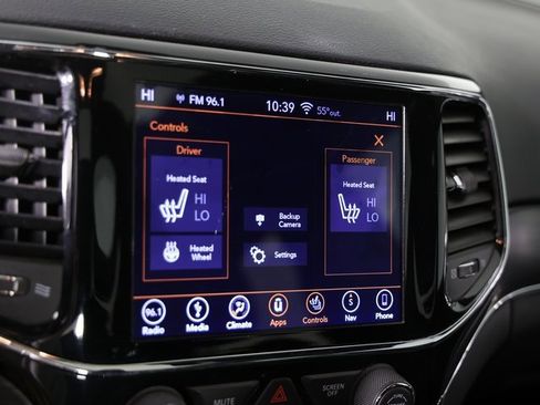 Used 2019 Jeep Grand Cherokee Limited image 18