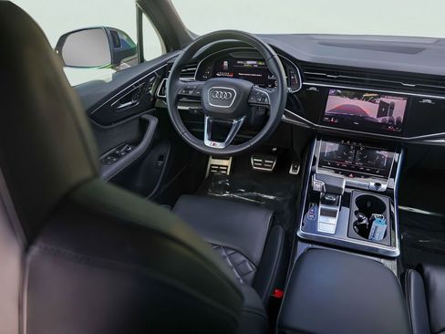 Used 2023 Audi SQ7 Premium Plus AWD/4WD image 30