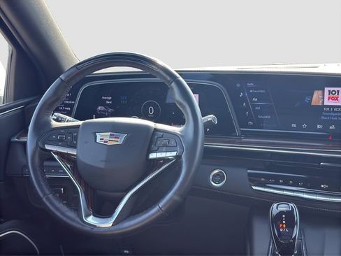 Used 2024 Cadillac Escalade ESV Premium Luxury w/ Performance Package AWD/4WD image 14