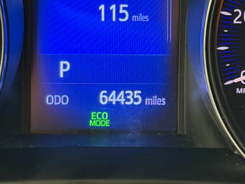 Used 2018 Toyota C-HR XLE FWD image 41